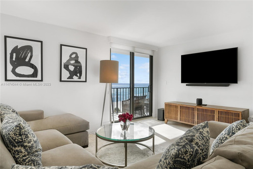 Departamento En Venta Ubicado En 2301 Collins Ave, Miami, Florida