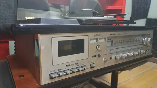Sharp 3x1 Sg-220 1980 Toca Discos Vinil Tape K7 Vitrola