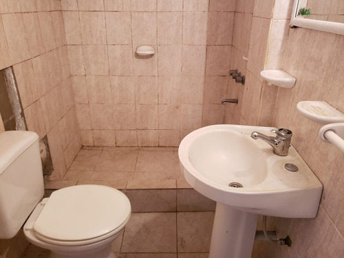 Imagen 22 de 23 de 2 Amb Venta Castelar C/patio - Entra. Independient