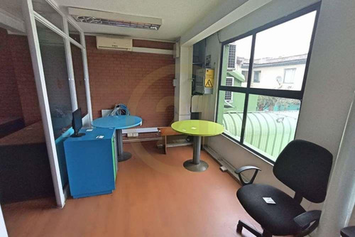 Venta Local Comercial Con Oficinas Y Bodega, Stgo