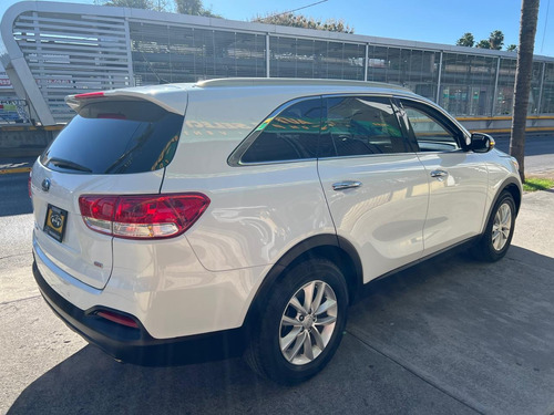 Kia Sorento 2.4 Lx At