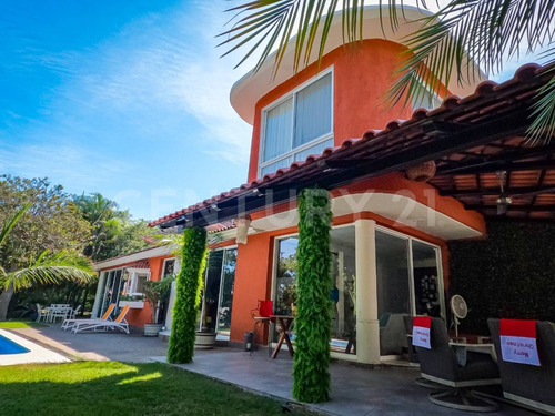 Hermosa Casa En El Canal