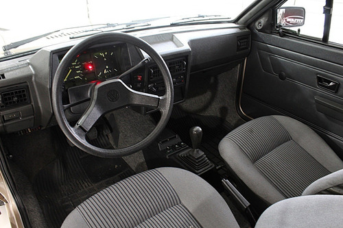 Imagem 8 de 15 de Volkswagen Voyage 1.8 Cl 8v Gasolina 2p Manual 1992