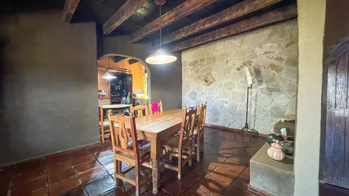 Casa En Venta En Panorámica De Guanajuato Capital Con Vistas A La Ciudad.