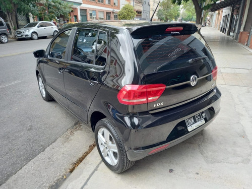 Volkswagen Fox 1.6 Trendline 2015 /bareinautos
