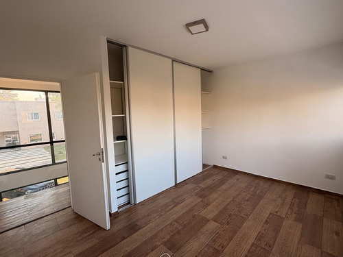 Casa En El Barrio La Angélica