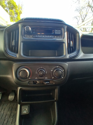 Imagen 8 de 10 de Fiat Strada Endurance 1.4 Cd
