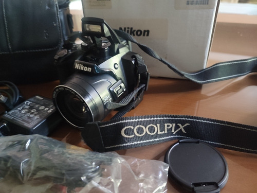 Camara Nikon Coolpix P500 