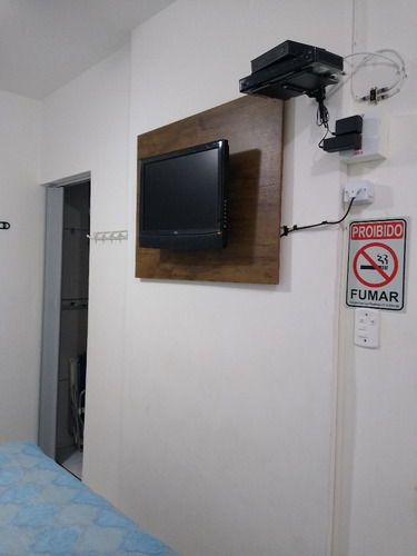 Imagem 10 de 12 de Kitnet Pé Na Areia Em Santos Canal 5 Com Wi-fi