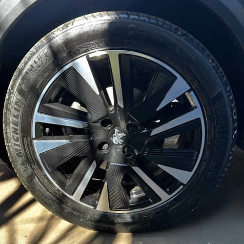 Peugeot 2008 50 KW ELÉTRICO E-GT