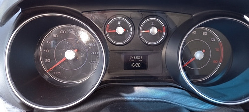 Fiat Punto 2013 1.4 Attractive Flex 5p