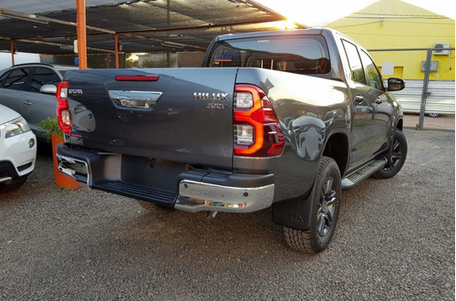 Imagen 23 de 23 de Toyota Hilux Srv 4x2 Manual Okm