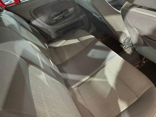 Imagem 9 de 12 de Volkswagen Gol 1.6 Power/highi T.flex 8v 4p