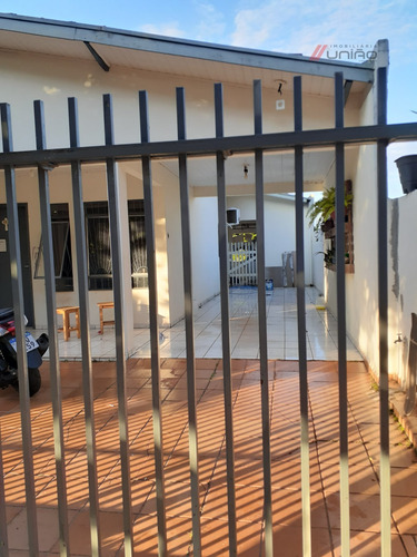 Imagem 3 de 12 de Casa Em Jardim America - Umuarama - 2312