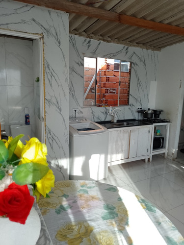 Casa Com Dois Quartos Sala Cozinha Americana Um Banheiro