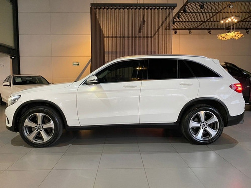 Imagen 2 de 13 de Mercedes-benz Clase Glc 2019 2.0 300 Off Road At
