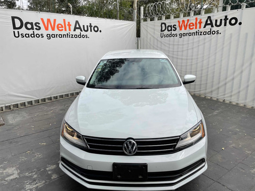 Imagen 14 de 14 de Volkswagen Jetta 2018 2.5 Trendline Mt