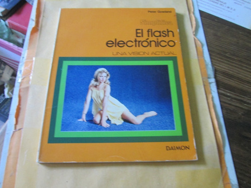 El Flash Electronico, Peter Gowland