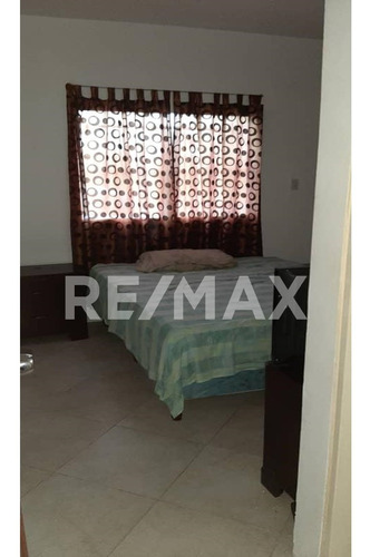 Imagen 5 de 7 de Se Alquila Apartamento En San Miguel Golf Plaza