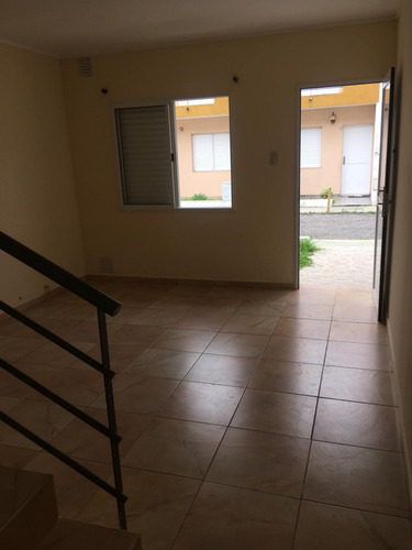Imagen 5 de 16 de Se Vende Duplex 2 Dor. C/ Cochera