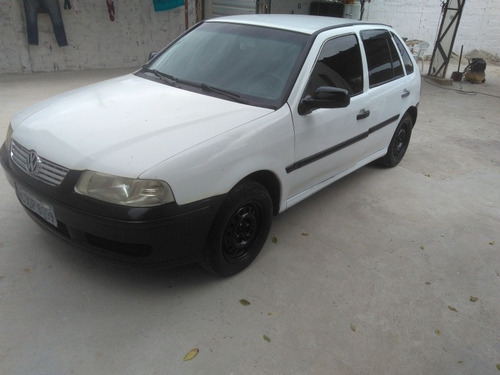 Volkswagen Gol 2000 1.0 5p Álcool
