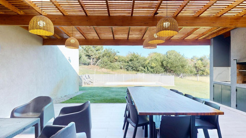 Casa En Venta En Costa Esmeralda Con Gas Natural