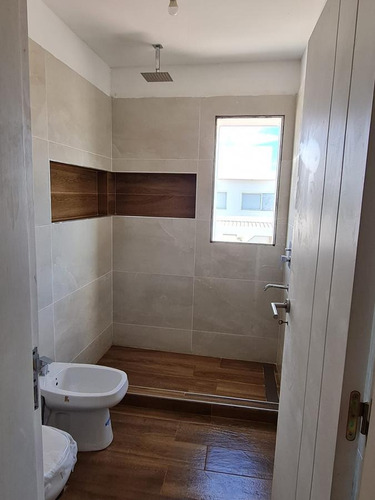 Imagen 6 de 23 de Casa - Duplex Chacra Del Norte