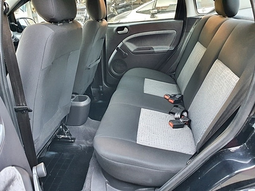 Ford Fiesta Sedan 1.6 Flex