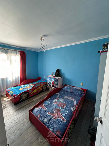 Casa En Venta De 4 Dorm. En Curicó
