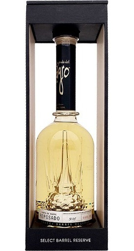 Tequila Milagro Reposado Select Barrel Plaza Serrano-centro