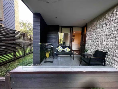Hermoso Departamento En 1º Linea. En Exclusivo Condominio.