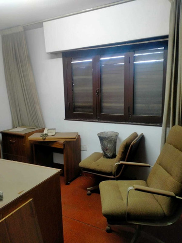 Imagen 19 de 27 de Casa Venta Alto Alberdi Con Galpon Y Oficinas