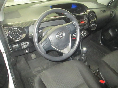 Toyota Etios 1.3 16v X 5p