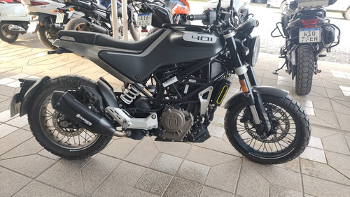 Husqvarna  Svartpilen 401