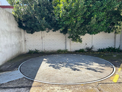 Cochera En Venta En La Plata