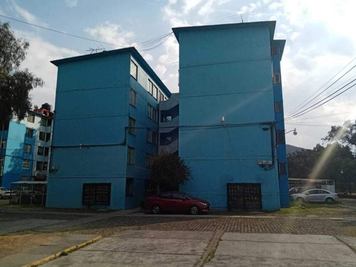 Imagen 1 de 14 de Venta De Departamento En Atizapán Centro.