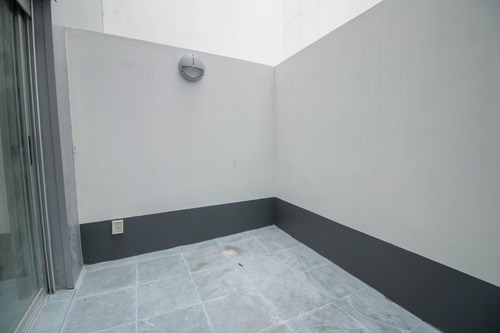 Venta Monoambiente Pocitos Patio A Estrenar