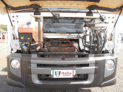 Imagem 23 de 25 de Volkswagen 26280 Comboio 2014