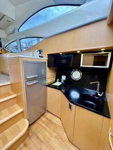 Alquiler De Yates Barcos - Eventos Sociales Y Corporativos