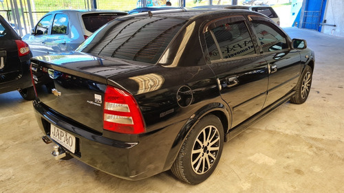 Imagem 5 de 15 de Chevrolet Astra Sedan Advantage 2.0 8v Flex 2007 Completo