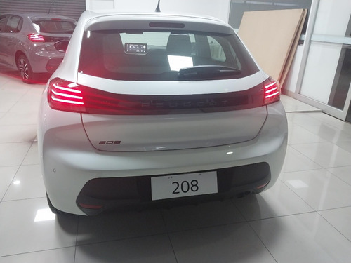 Peugeot 208 Allure Manual O Tiptronic 1.6 Polo Onix Sandero