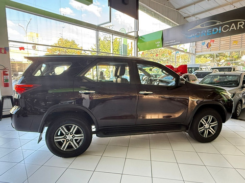 Toyota Hilux SW4 2.7 SRV 7 LUGARES 4X2 16V FLEX 4P AUTOMÁTICO