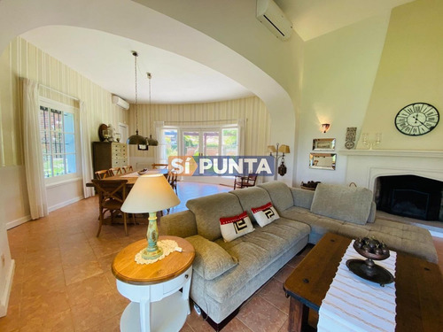 Imagen 3 de 20 de En El Corazon De La Mansa , Espectcular Residencia