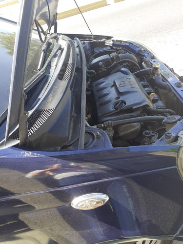 Goma De Capot Toyota Yaris
