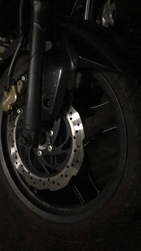 Rouser Ns 200