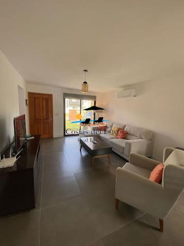 Casa En Venta A Estrenar En Altos De Pinares, 3 Dorm.,2 Baños, Piscina Climatizada!!
