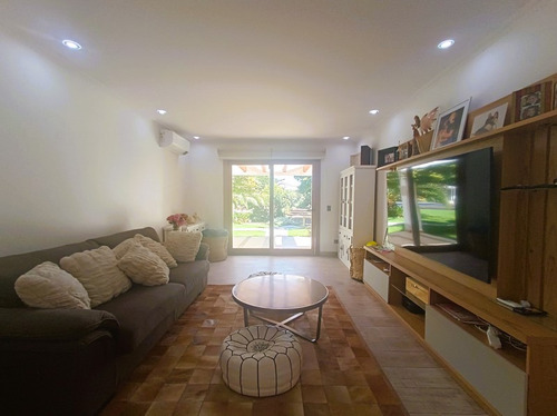 Venta Casa 5d5b10e1b - Sector Sta Esther/ Lo Pinto Chicureo