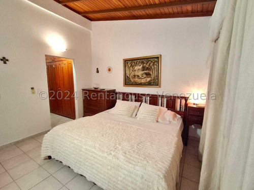 Venta Casa Con Ubicacion Estratégica En La Av Intercomunal Cabudare-barquisimeto Rah Ve