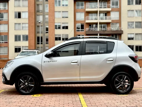 Renault Stepway 1.6 Intens