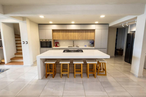 Casa En Condominio En Vista De La Neblina, Joyas De Brisamar, Acapulco, Guerrero